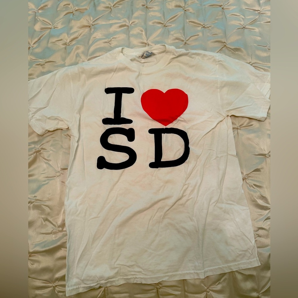 I ❤️ SD Woman’s T-shirt Size Medium